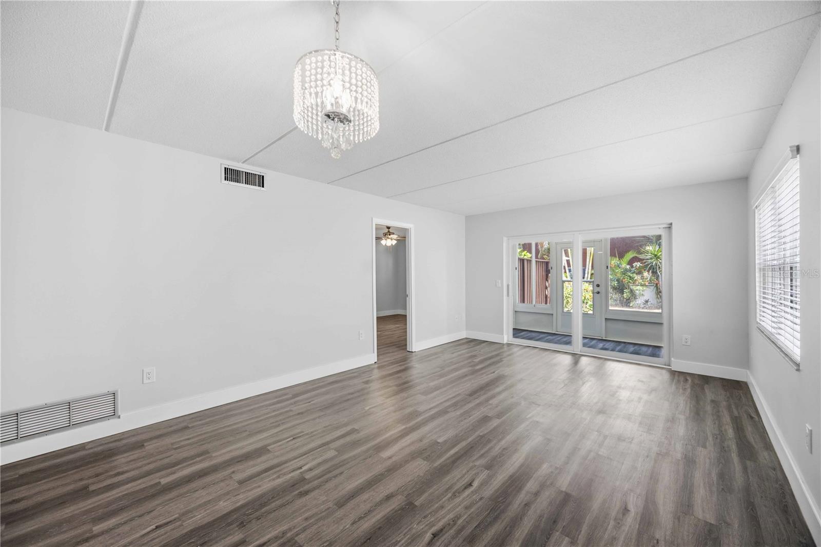 BELLA COSTA I - Residential