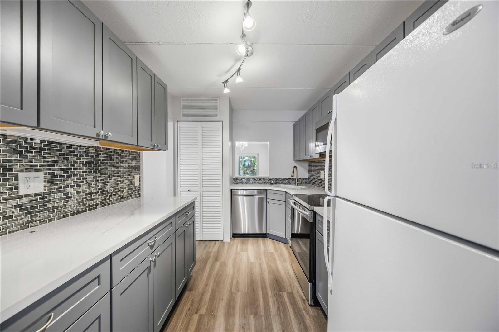 BELLA COSTA I - Residential