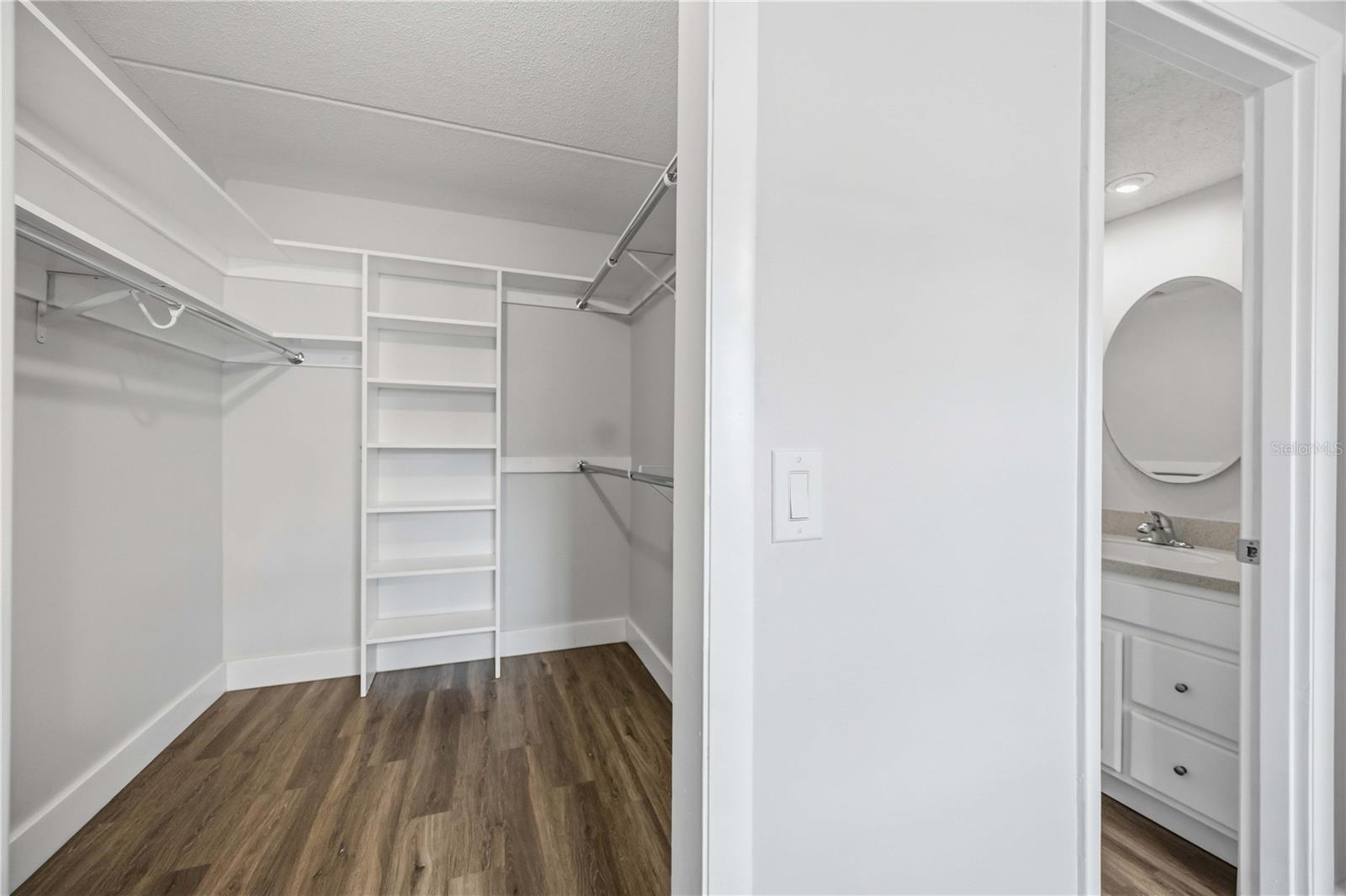 BELLA COSTA I - Residential