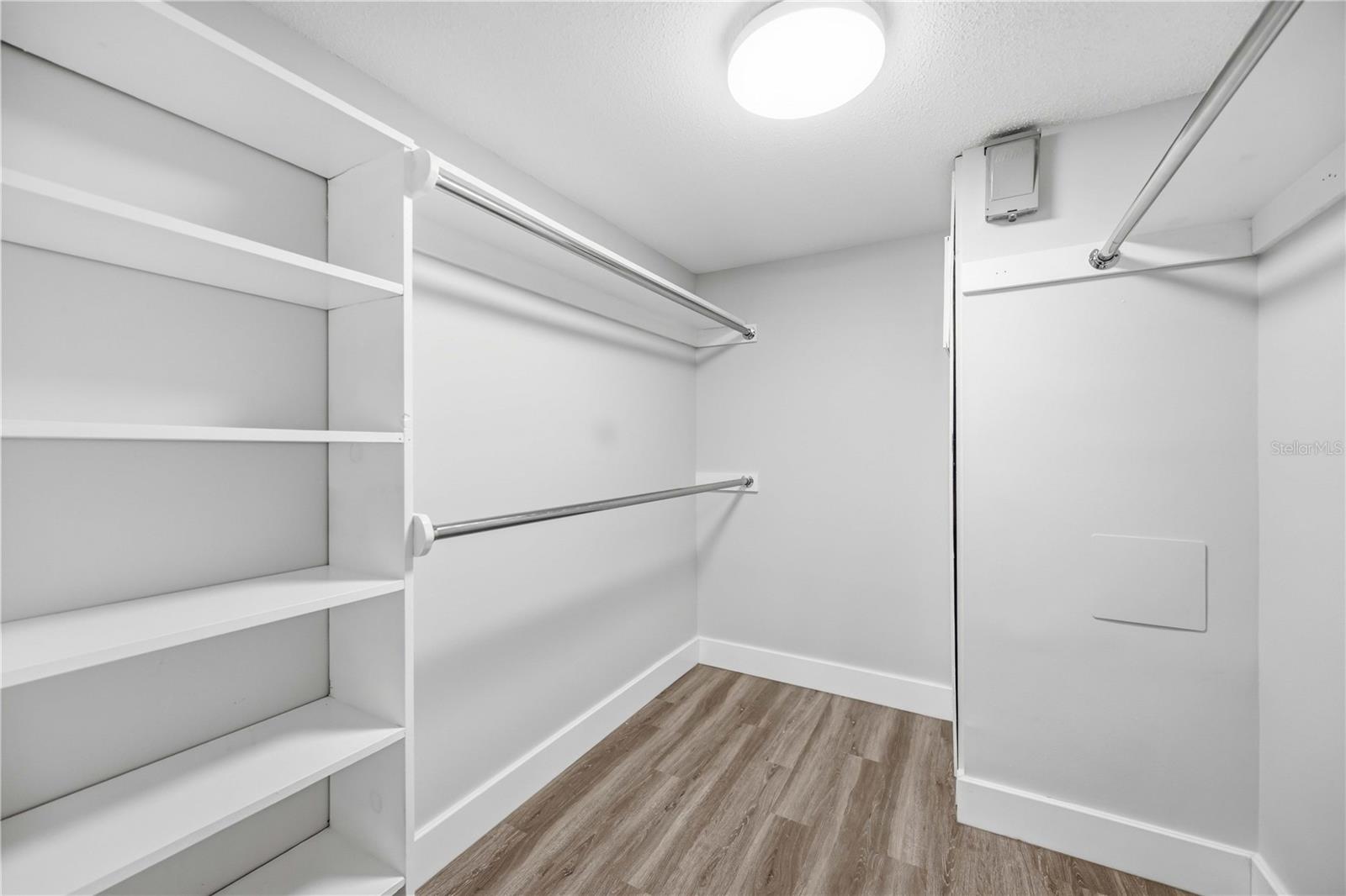 BELLA COSTA I - Residential