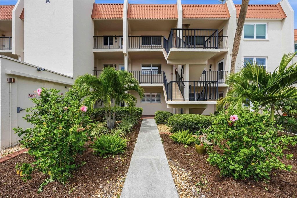 Photo of 270 Santa Maria Street #104, Venice, FL 34285 (MLS # A4688363)