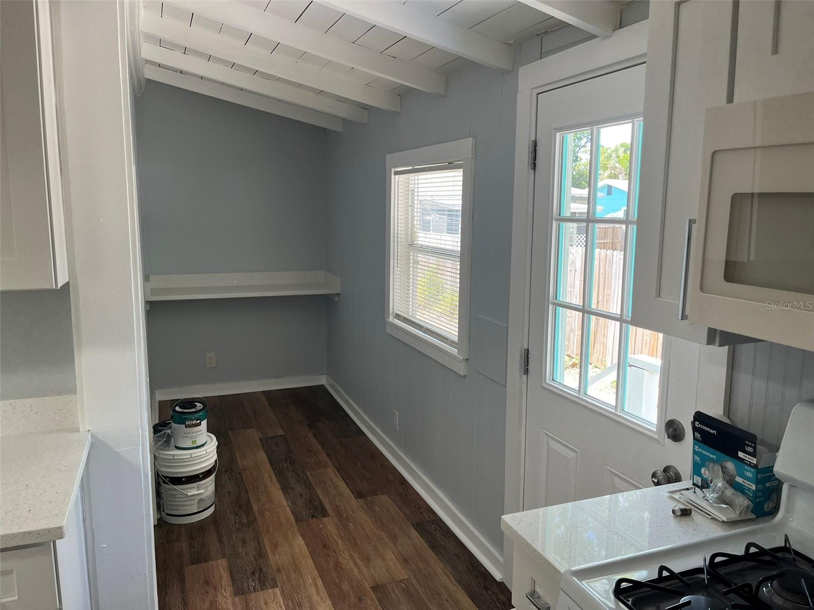 SHELTON HEIGHTS - Residential Income