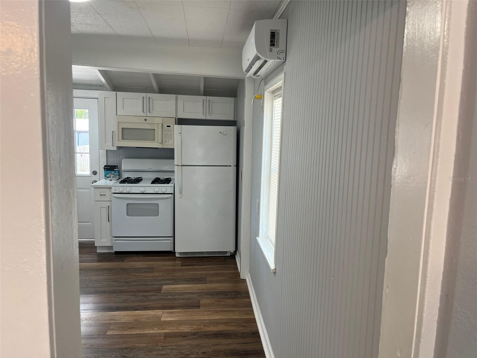 SHELTON HEIGHTS - Residential Income