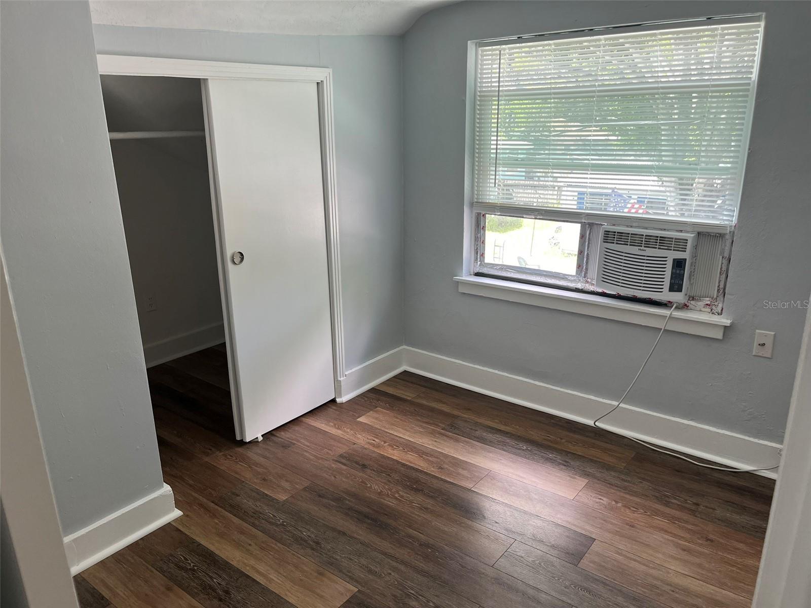 SHELTON HEIGHTS - Residential Income