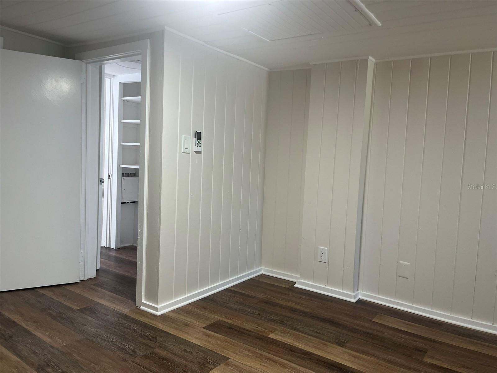 SHELTON HEIGHTS - Residential Income