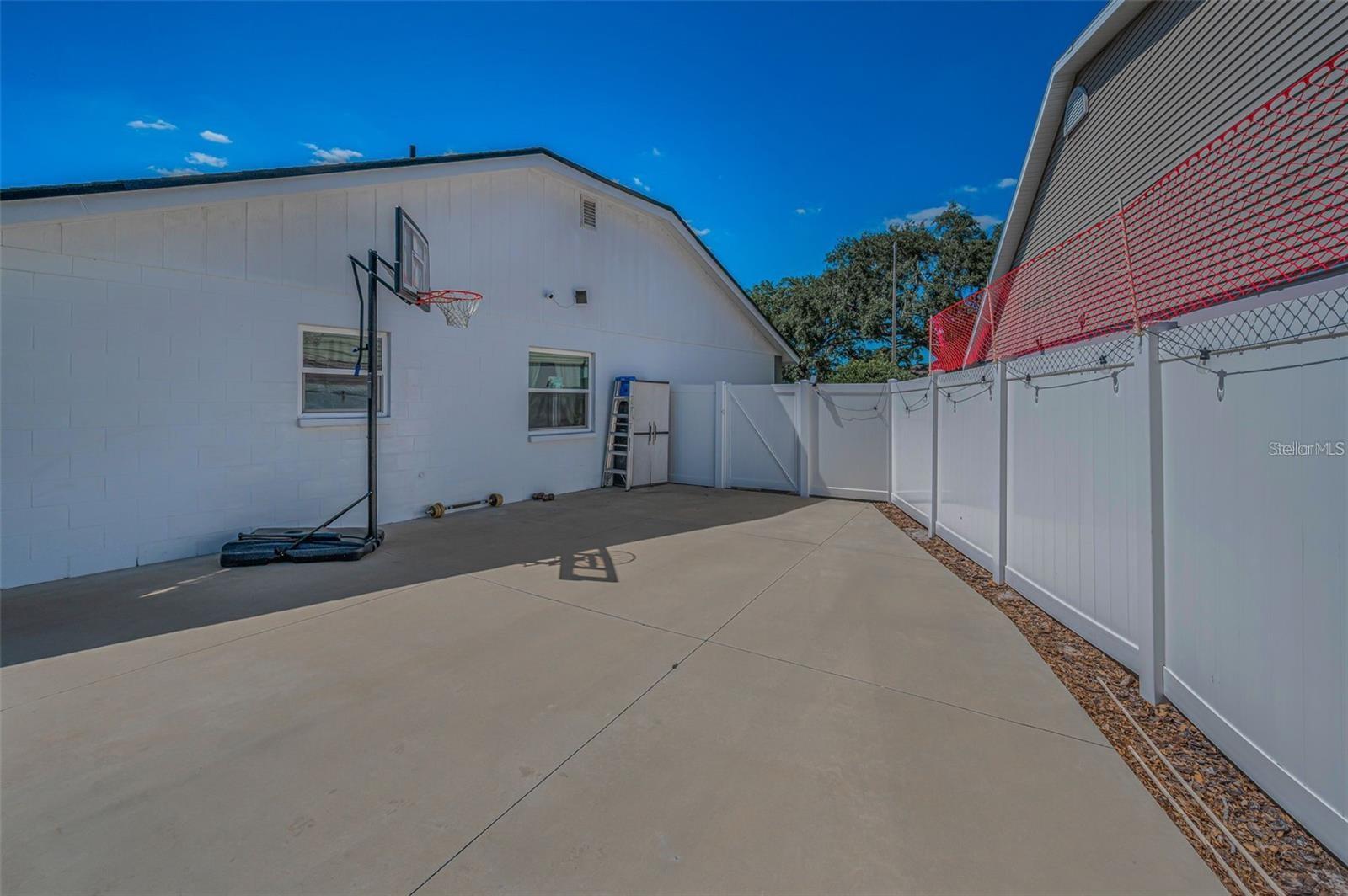 FAWN RIDGE VILLAGE F UN 1 - Residential