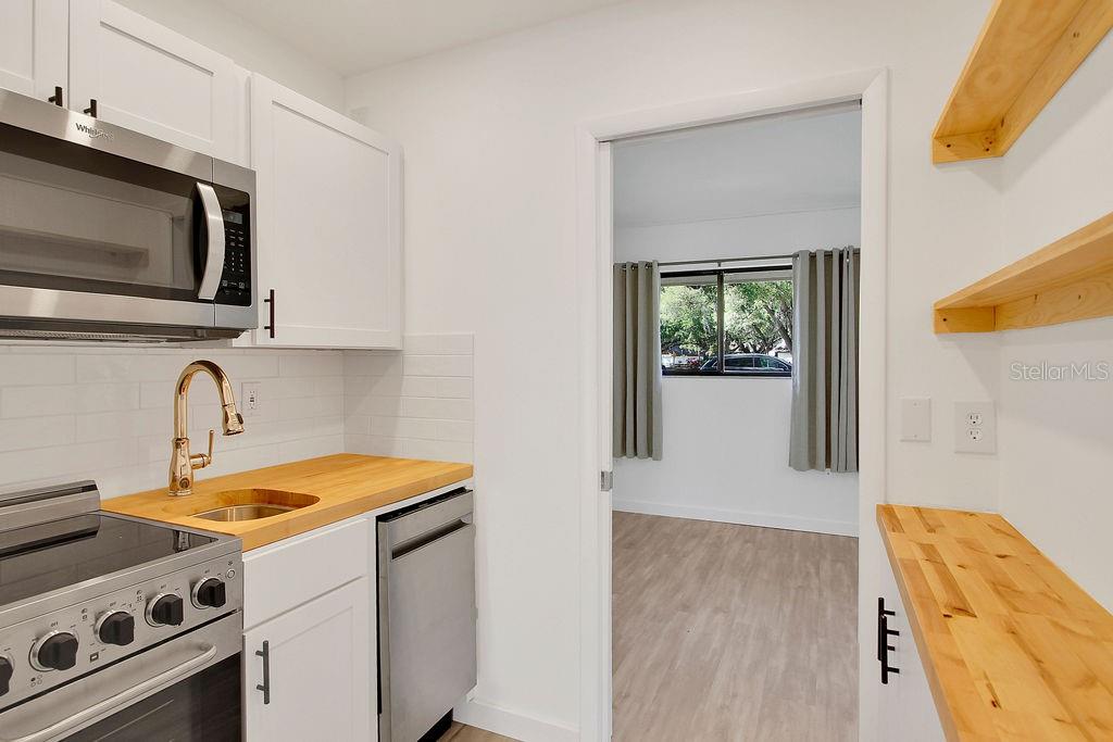 BUNKER OAKS - Residential