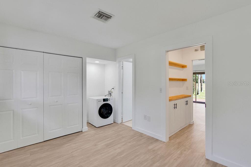 BUNKER OAKS - Residential