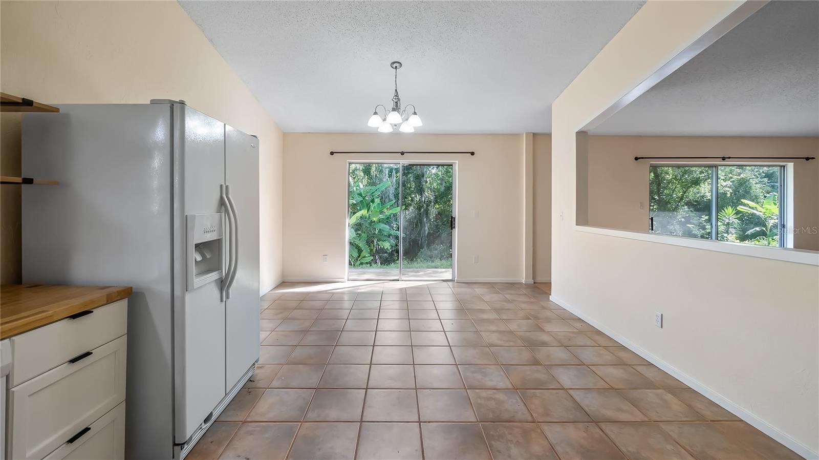 15925 SUMMIT COURT
