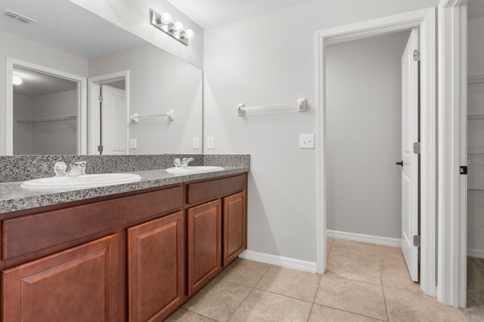 CARLTON LAKES WEST PH 1 & - Residential