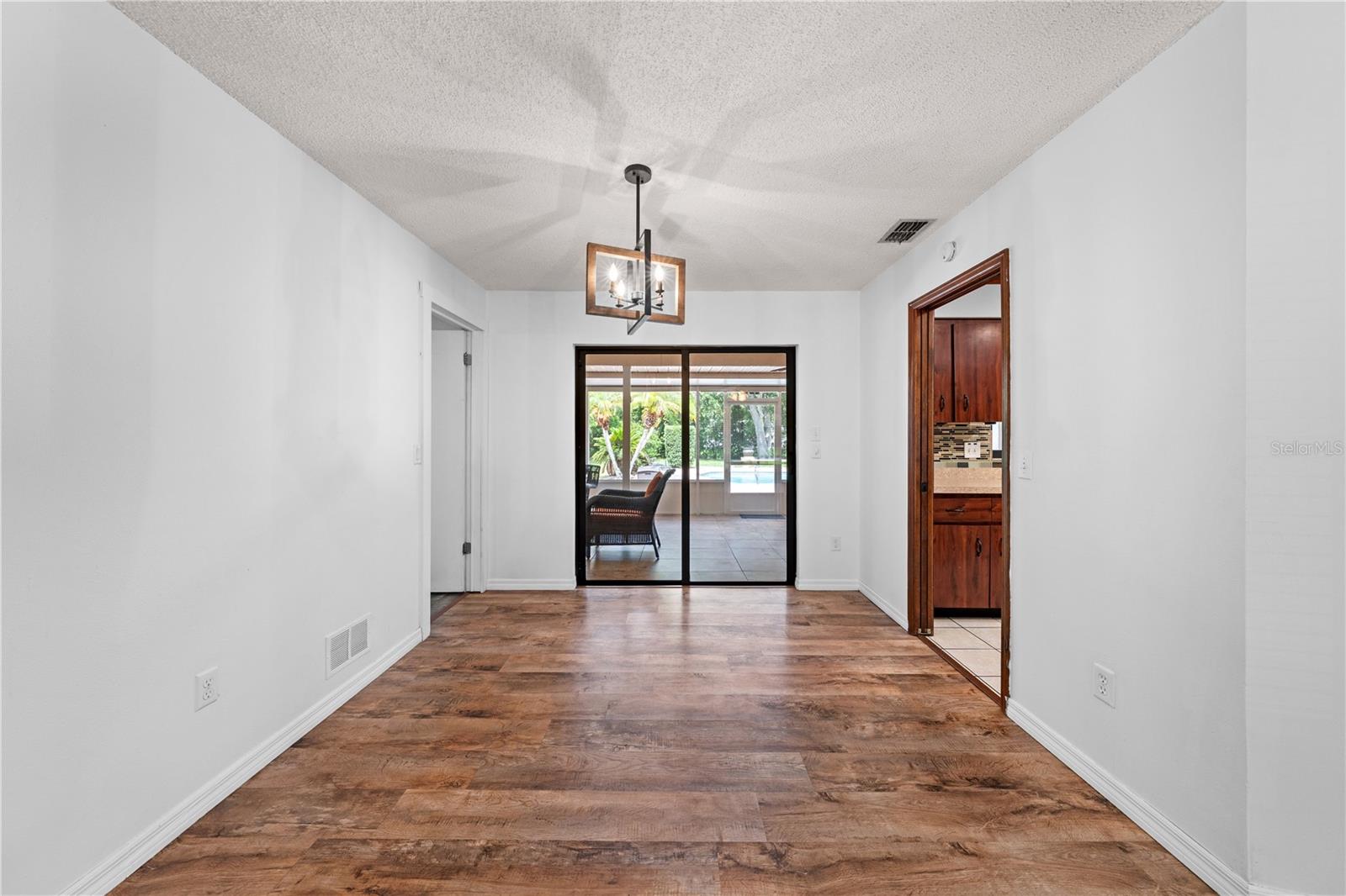 BAY LAKE ESTATES - Residential