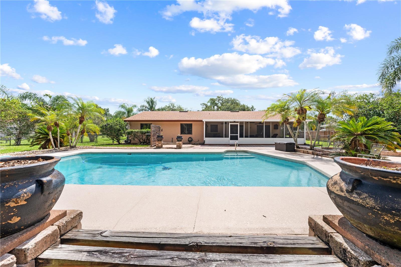 BAY LAKE ESTATES - Residential