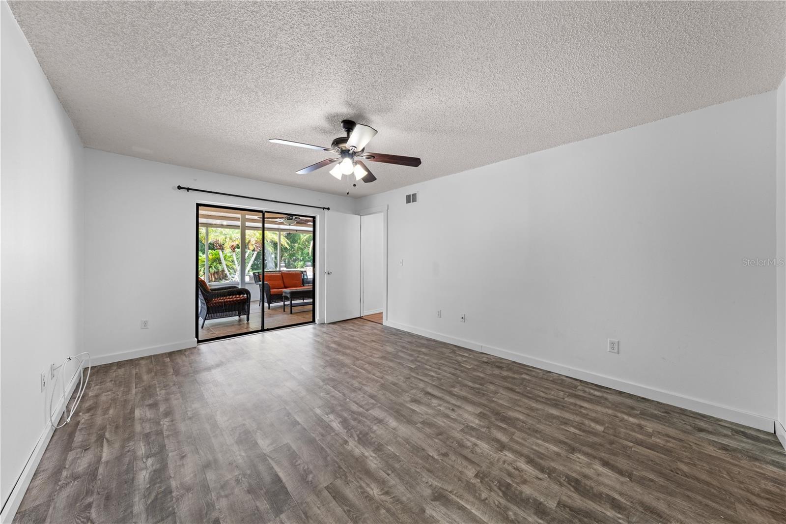BAY LAKE ESTATES - Residential