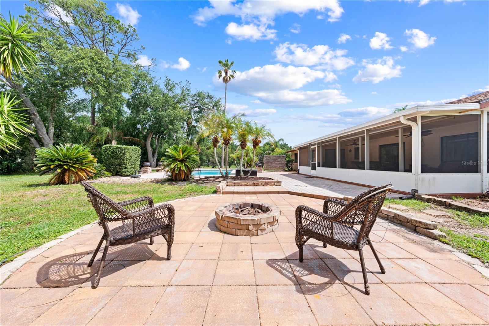 2440 CRANE COURT