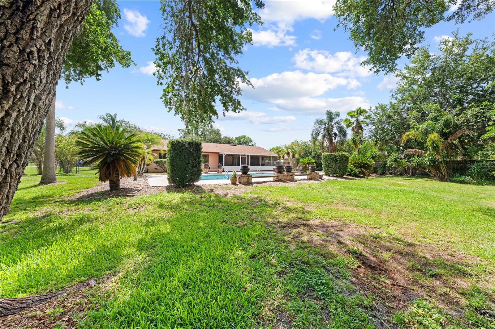 BAY LAKE ESTATES - Residential