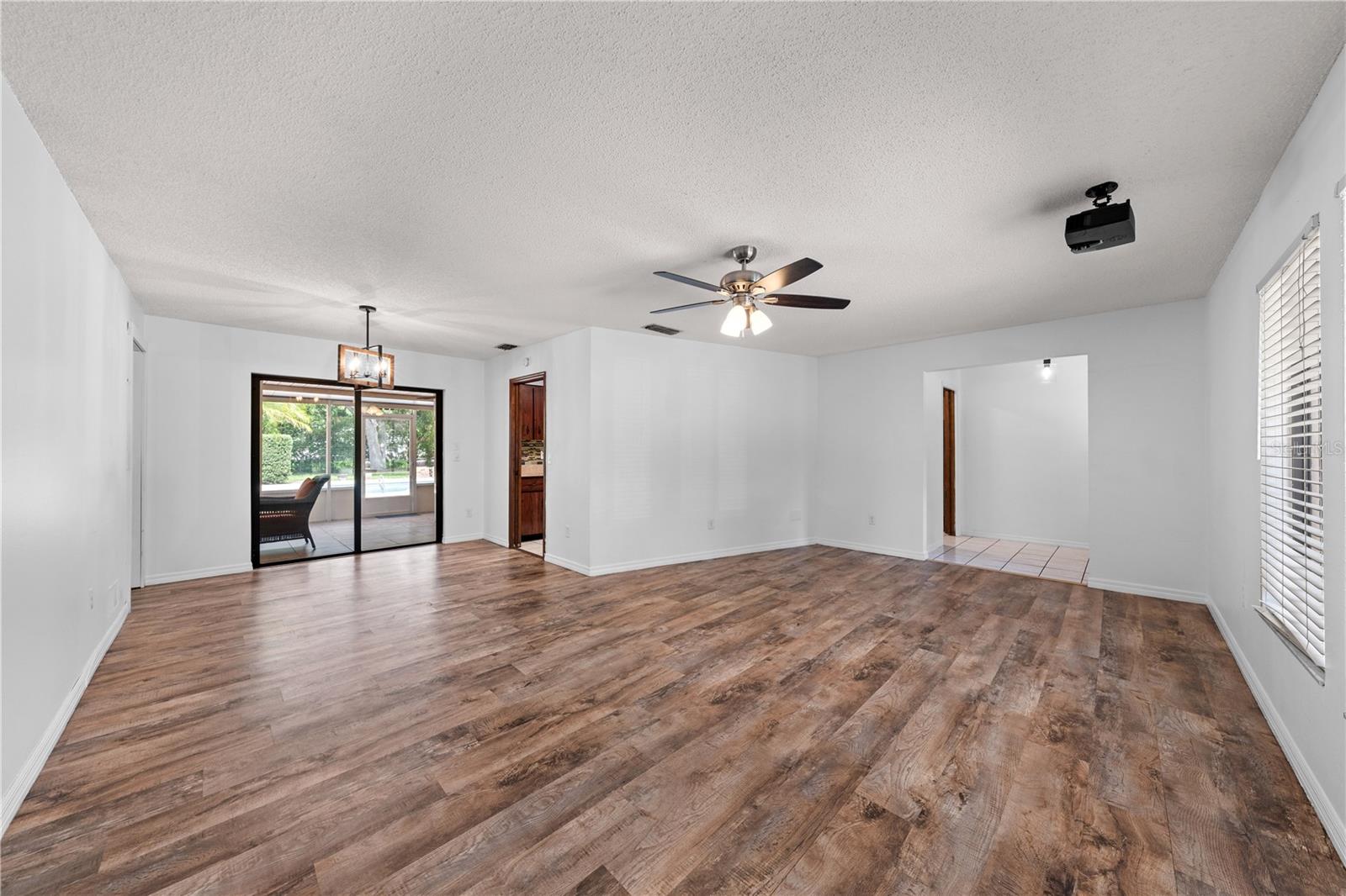 BAY LAKE ESTATES - Residential