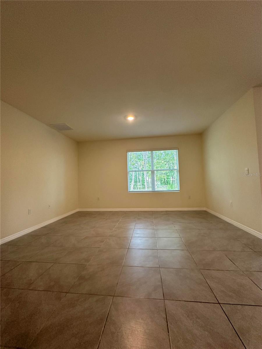 LAKE DIAMOND NORTH - Residential Lease