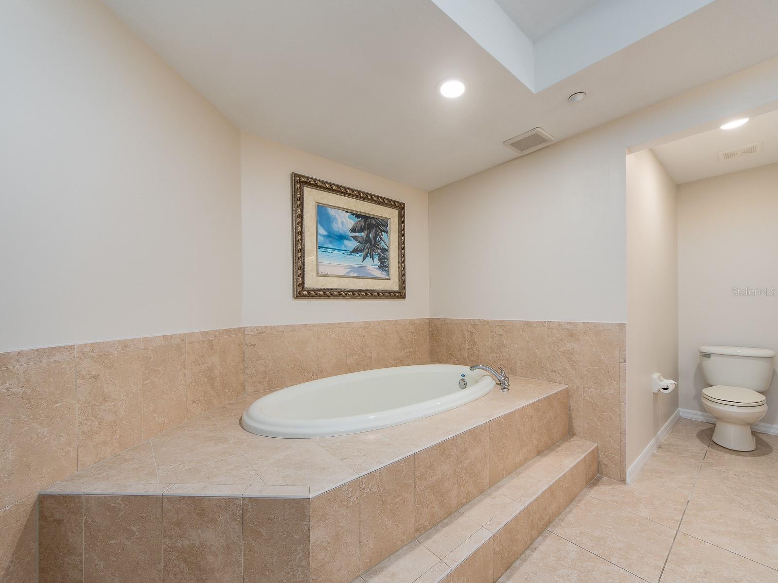 BELLA ROSA CONDO - Residential