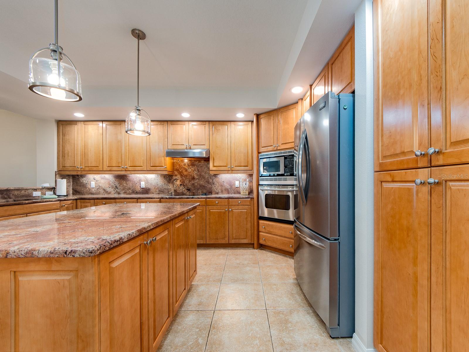 BELLA ROSA CONDO - Residential