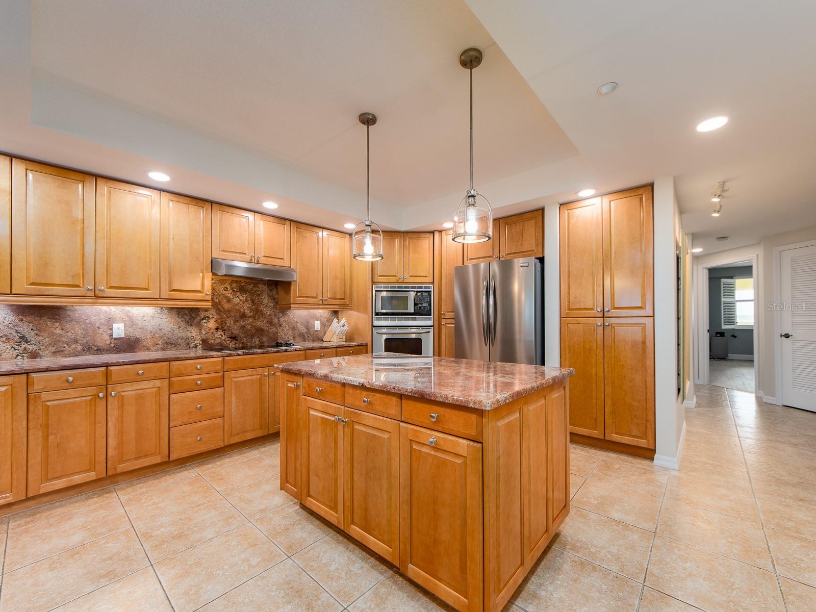 BELLA ROSA CONDO - Residential