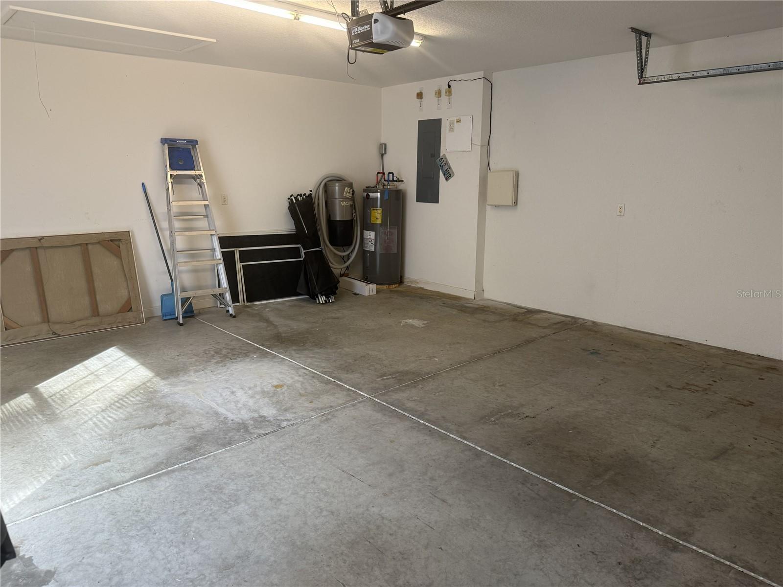 ISLANDWALK AT WEST VILLAGES PH 02 - Residential