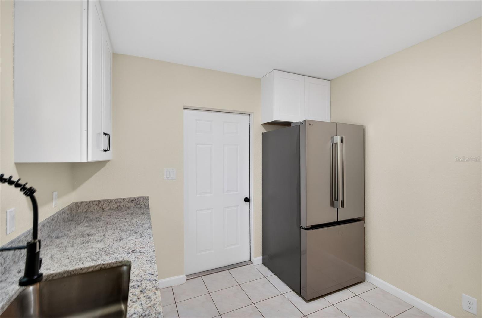 PINE LAKE PARK - Residential Lease