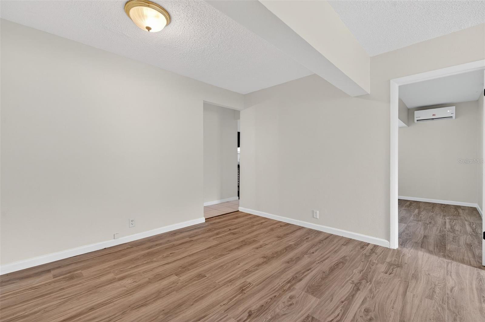 PINE LAKE PARK - Residential Lease