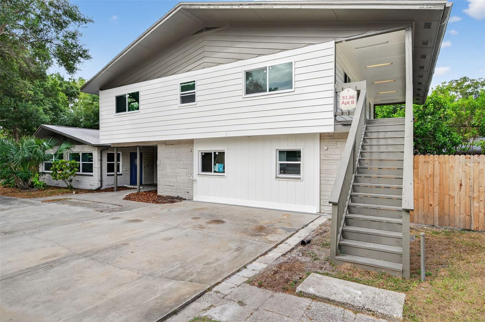 PINE LAKE PARK - Residential Lease