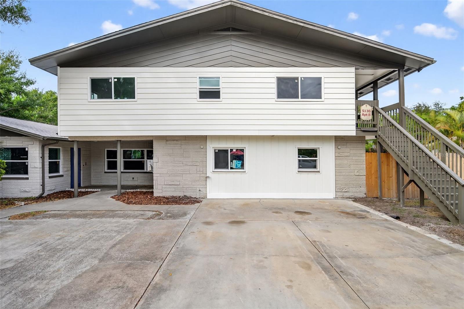 PINE LAKE PARK - Residential Lease