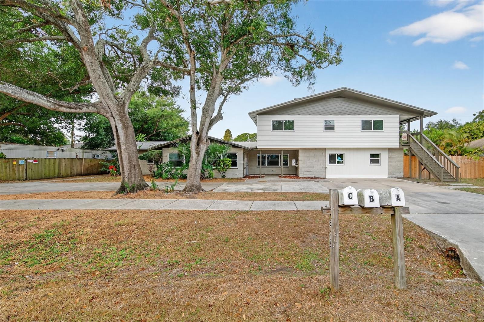 PINE LAKE PARK - Residential Lease