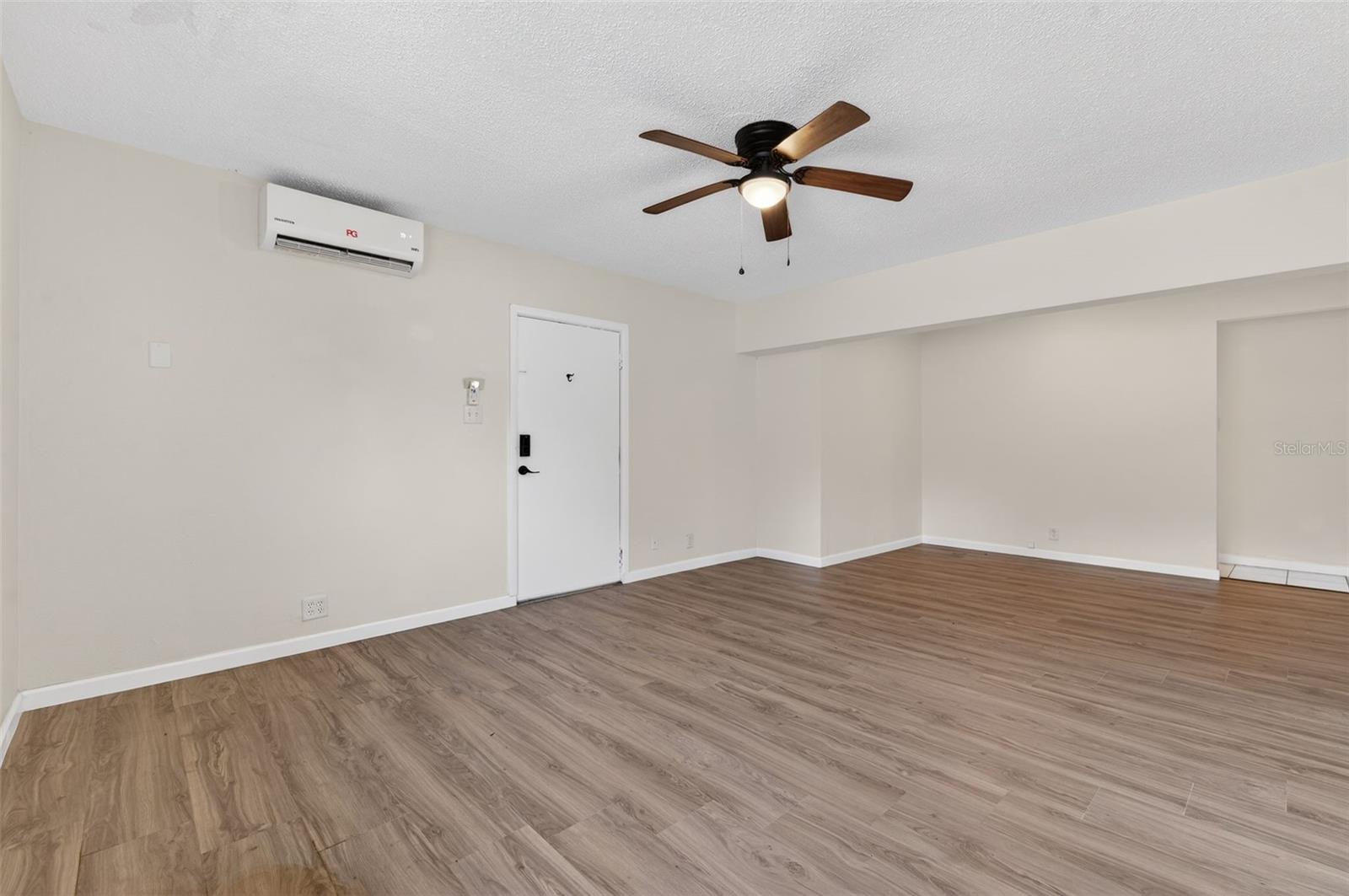 PINE LAKE PARK - Residential Lease