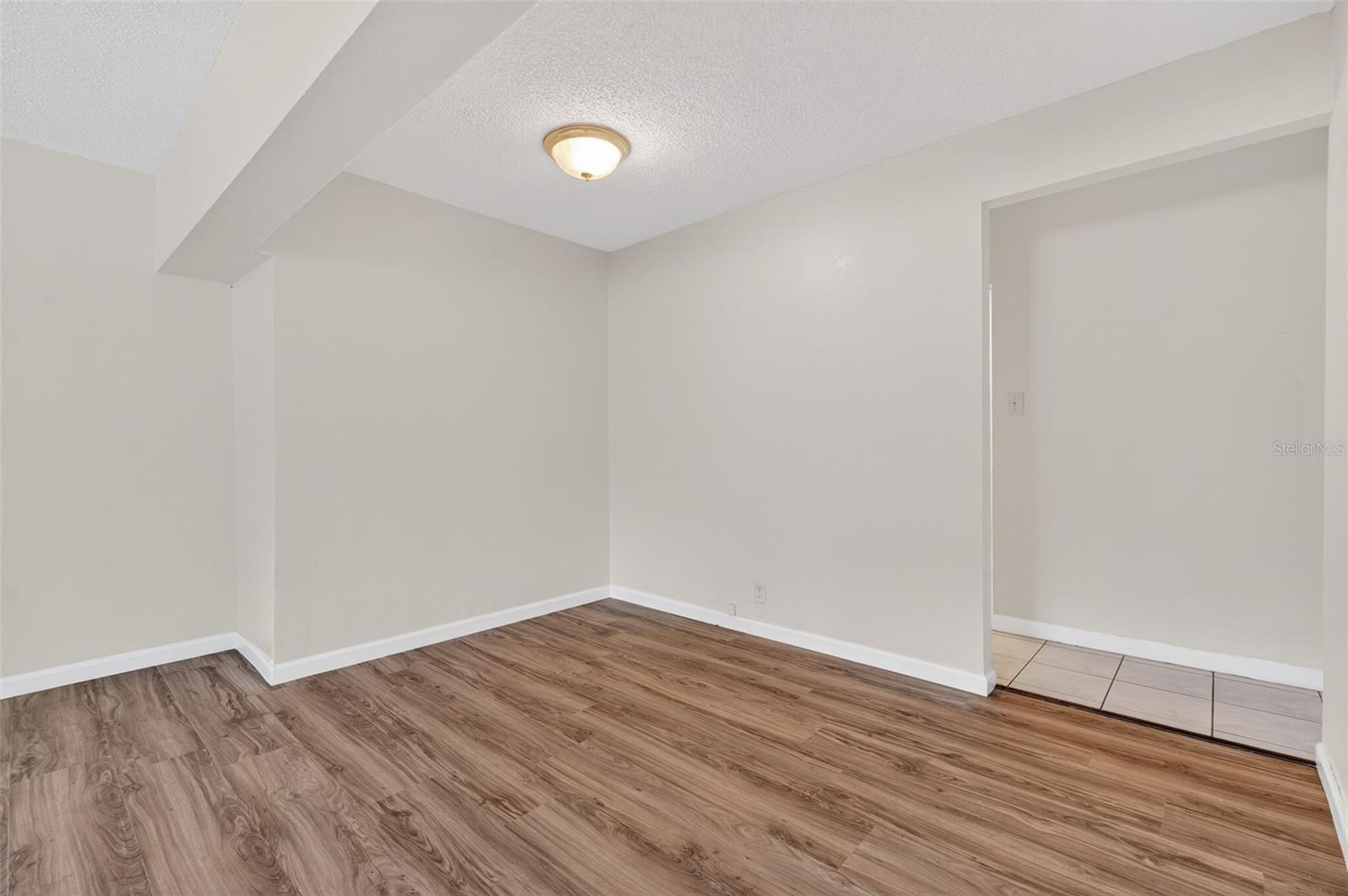 PINE LAKE PARK - Residential Lease