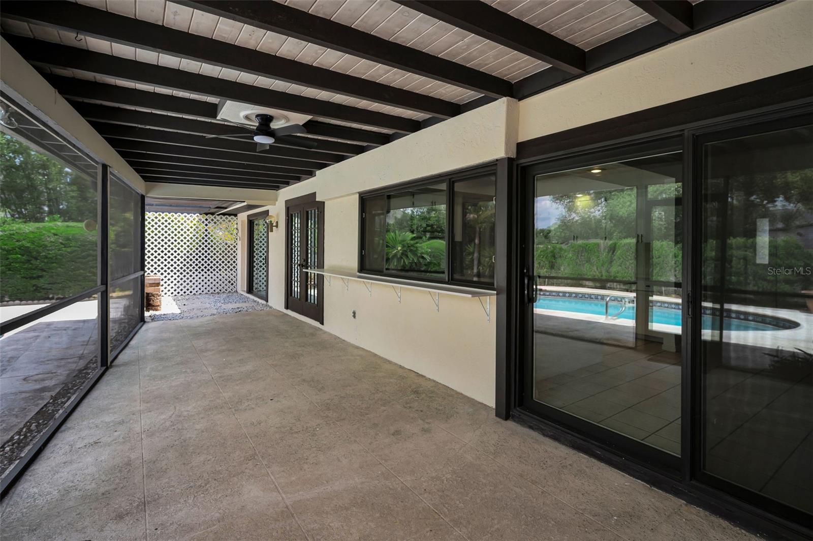 LAKE VALENCIA - - Residential