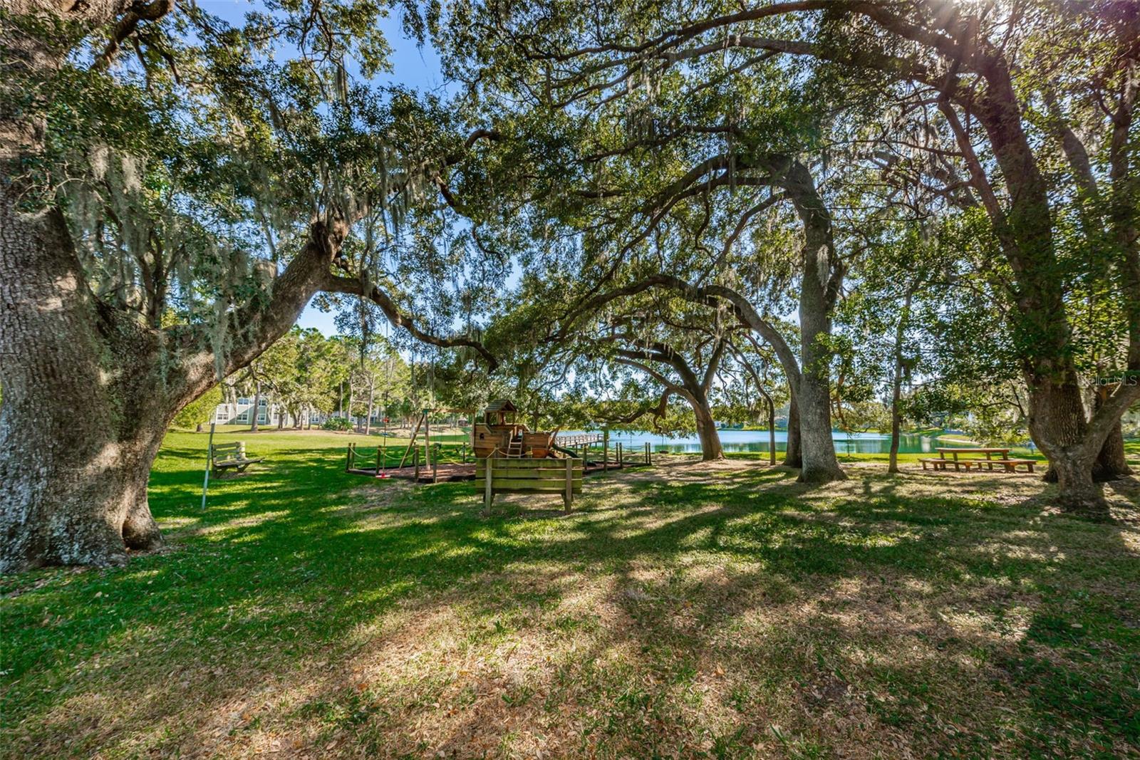 LAKE VALENCIA - - Residential