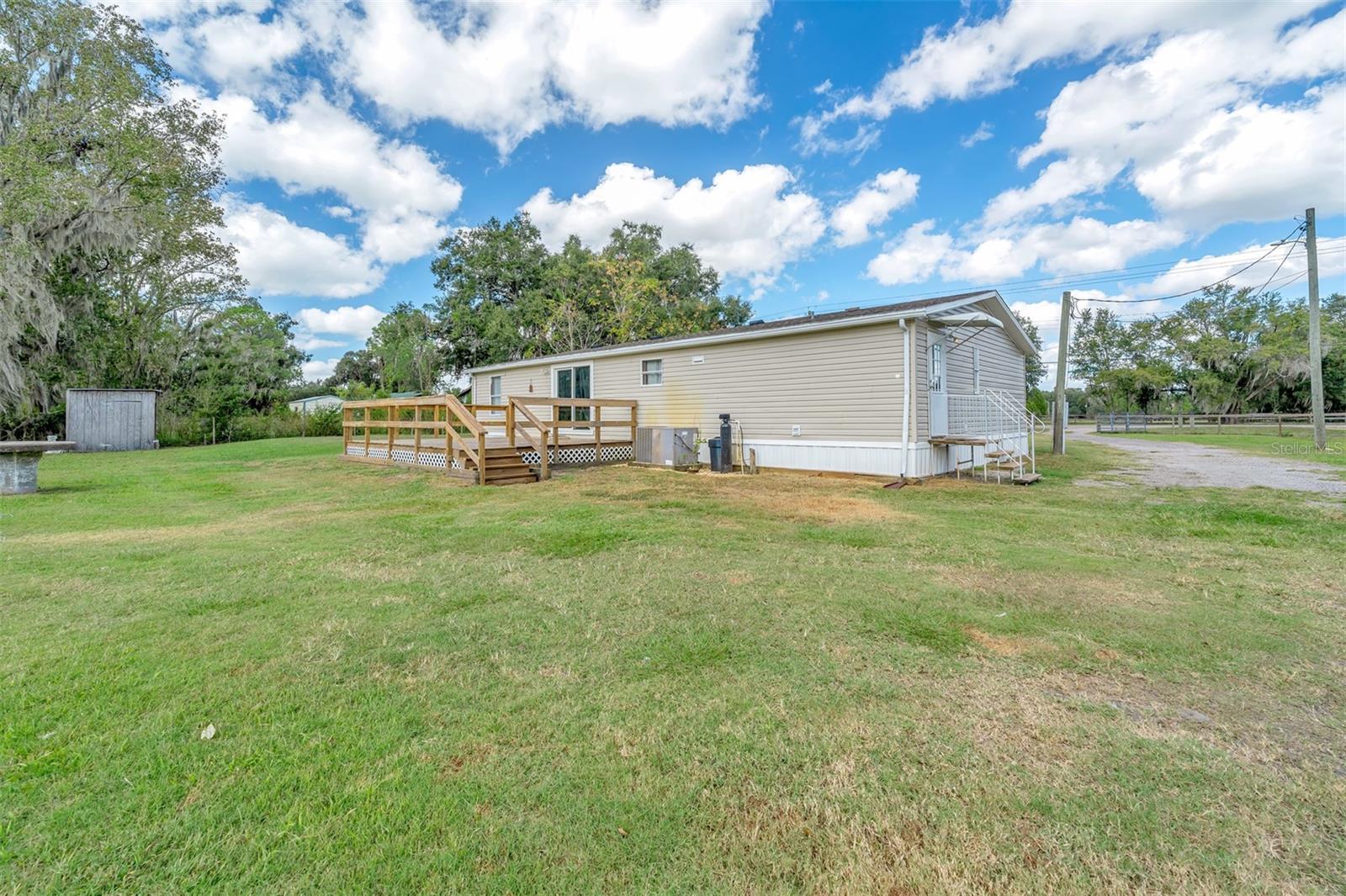 FUDDPUCKER FARMS - Residential