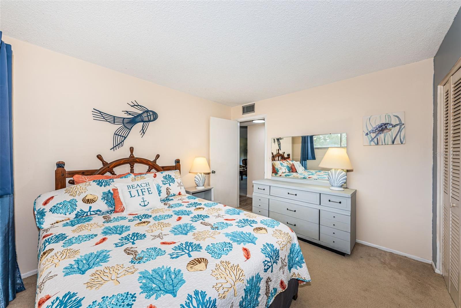 COLUMBIA TOWERS CONDO - Residential