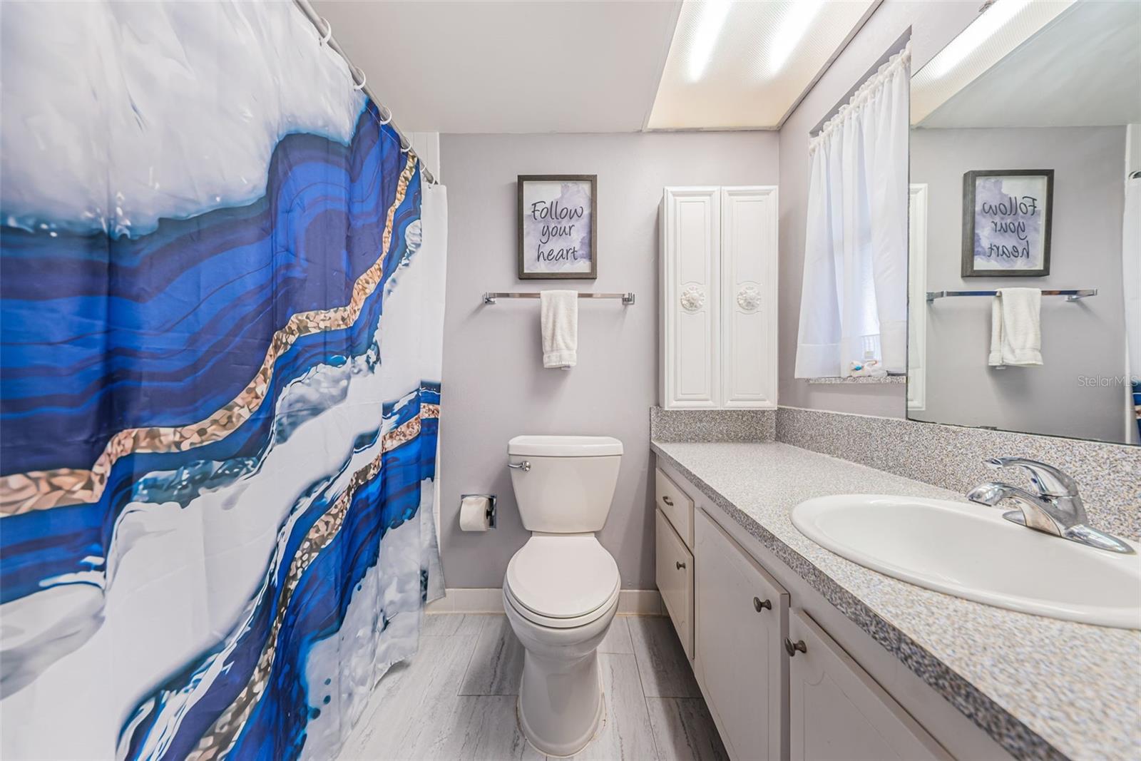 COLUMBIA TOWERS CONDO - Residential