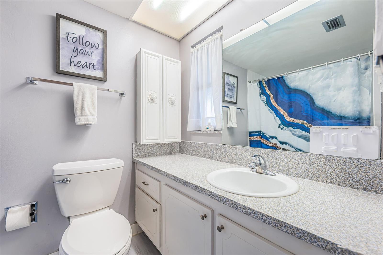 COLUMBIA TOWERS CONDO - Residential