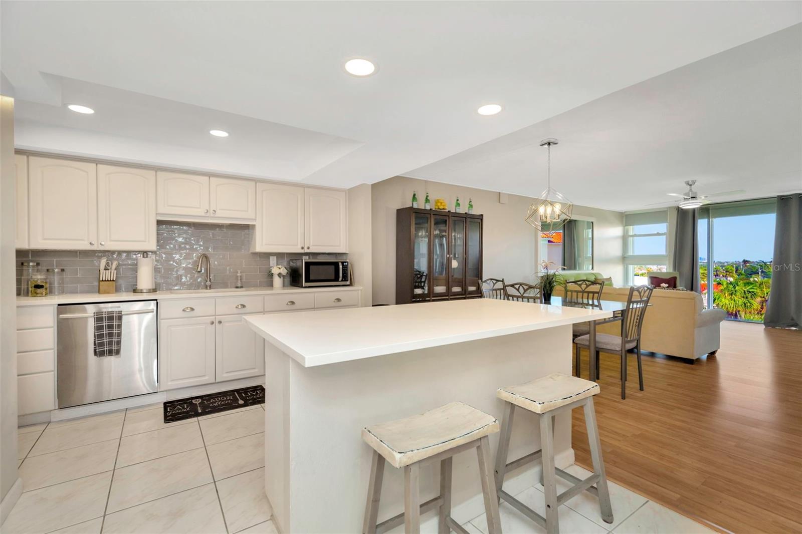 BAY ISLAND GROUP 1 - Residential Lease