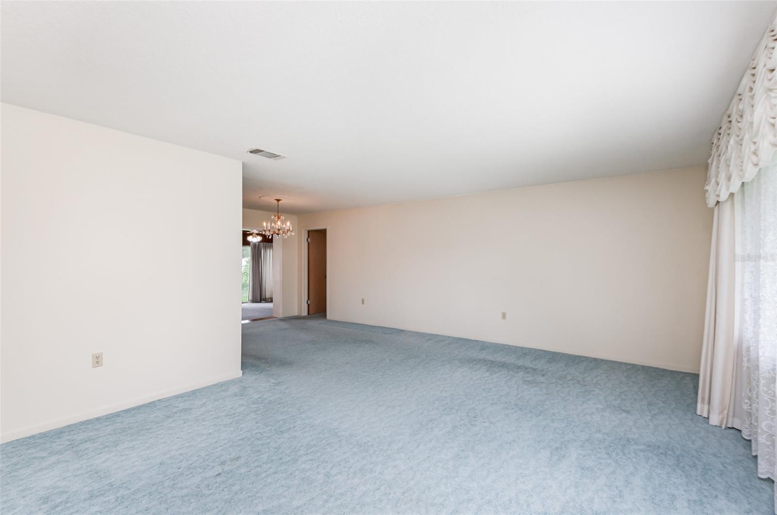 1322 ROYAL BIRKDALE CIRCLE
