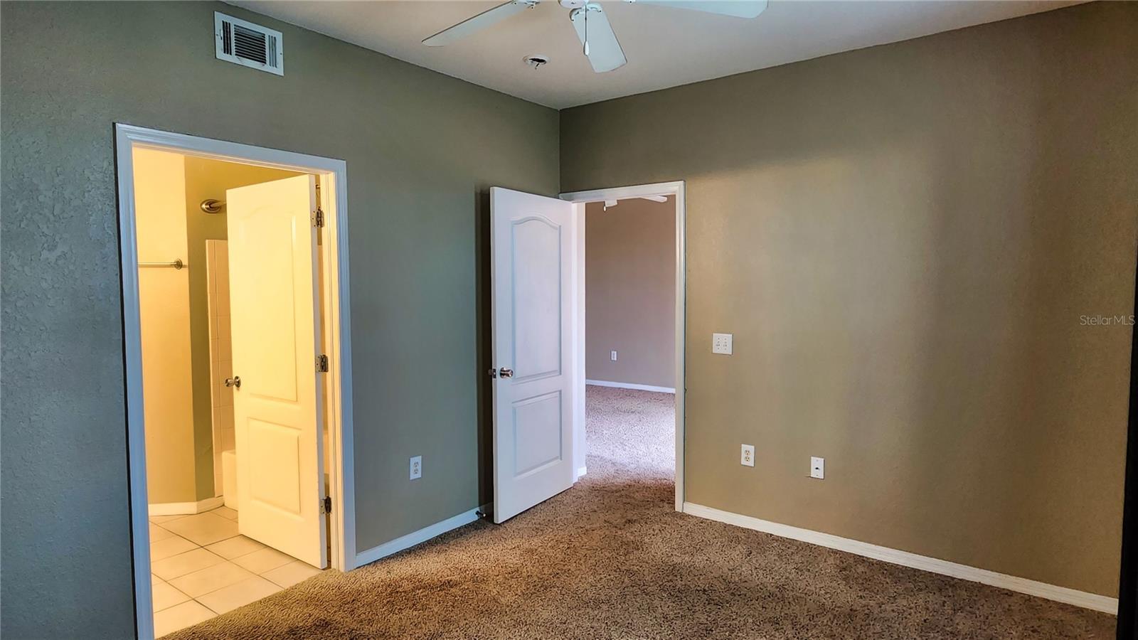 BELLA VILLINO VI - Residential Lease