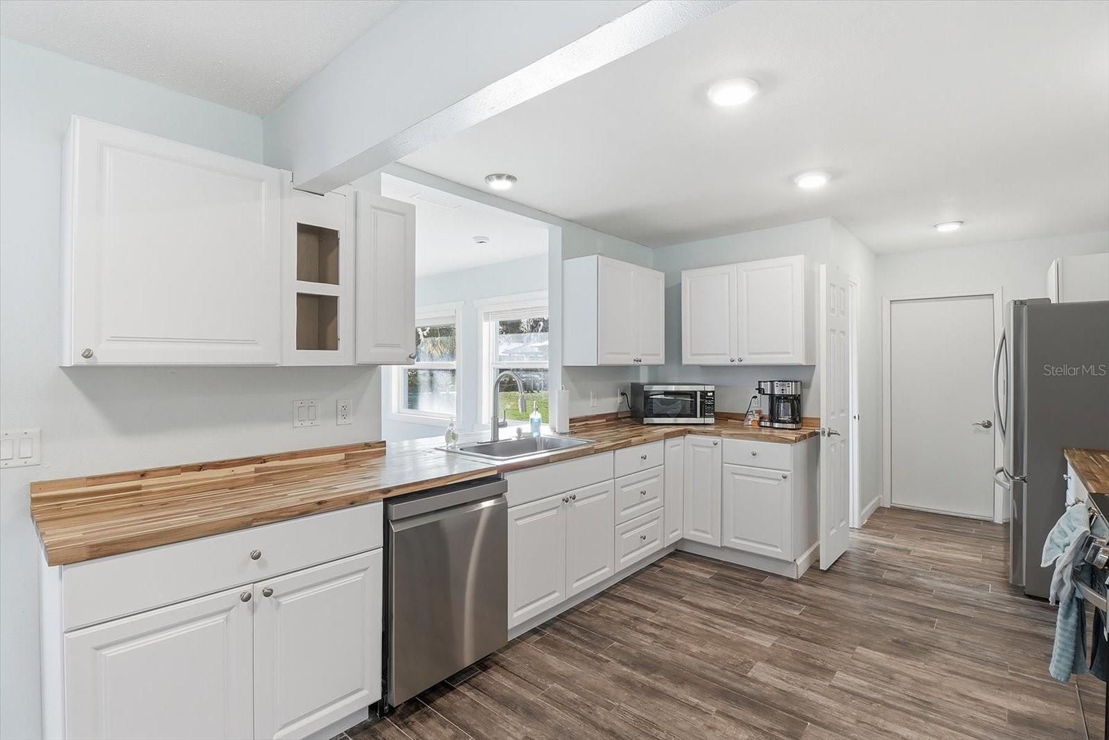 INDIAN WATERS UNIT 02 - Residential