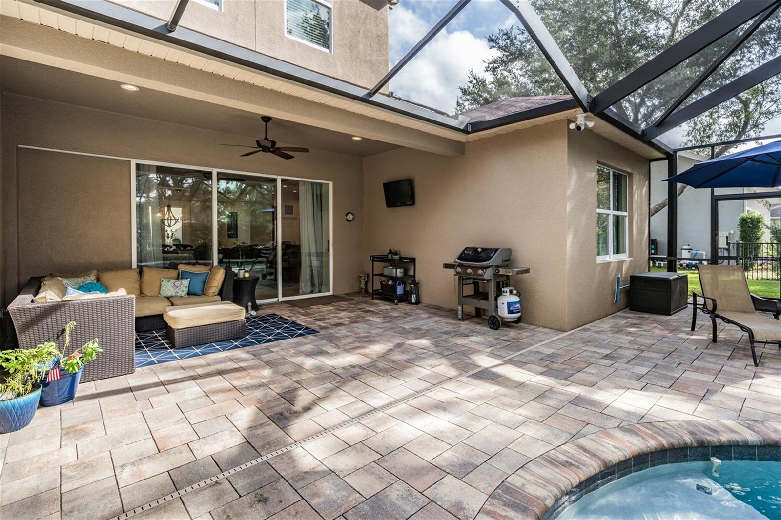 LAKE THOMAS POINTE - Residential