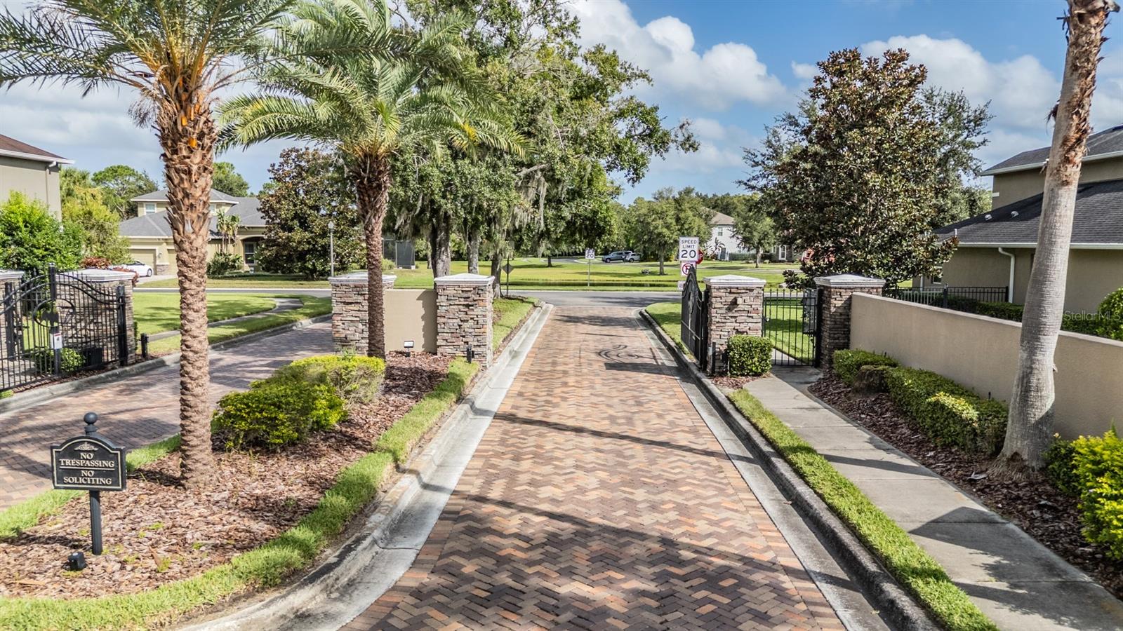 LAKE THOMAS POINTE - Residential