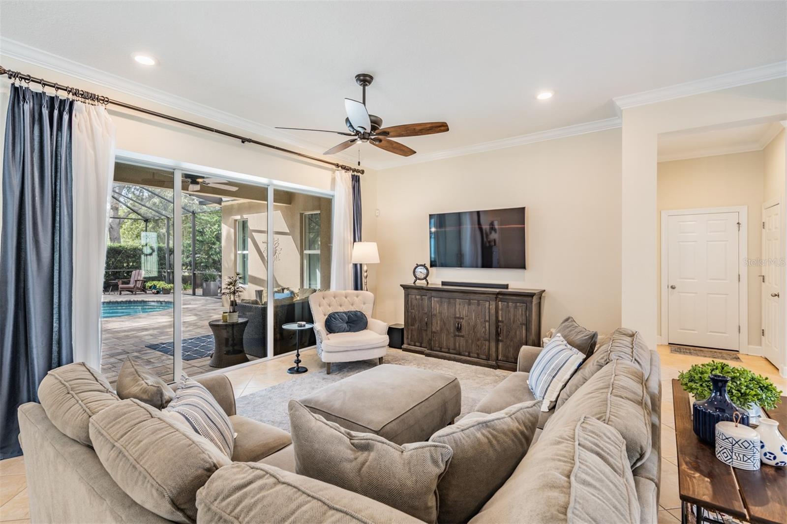 LAKE THOMAS POINTE - Residential