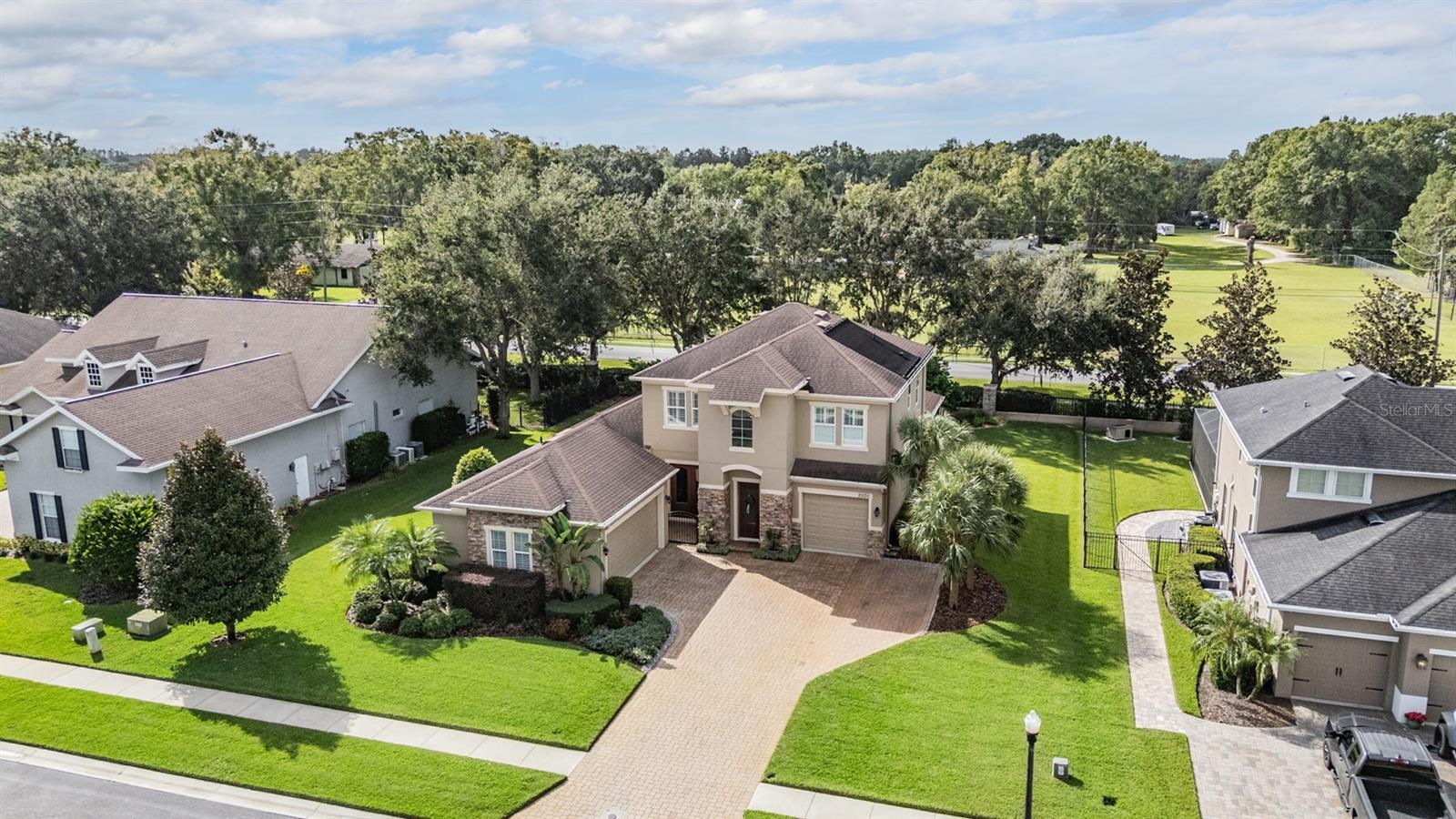 LAKE THOMAS POINTE - Residential