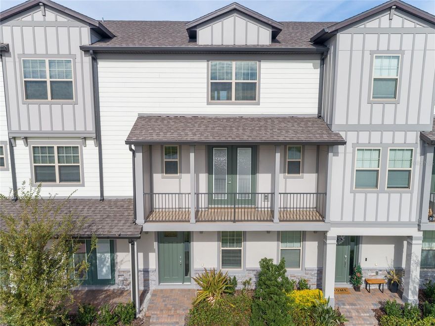 Location! Location! Location!. One of the only few resonably priced townhome right in the heart of Dr.Phillips. A beautiful 3 story with a large balcony overlooking a pond. at night you will see the most beautiful fireworks .  A well maintained gated comunity offers walking side walks , the entire comunity got a fresh paint just a month ago, it's getting its new landscaping work done. minutes form shopping and dinning . premium outlets are 5 min drive. conveniently located from target and major high way. A MUST COME SEE property . 
the house have 3 bedrooms with all in suite bathroom. nice size closets for all the bedrooms.