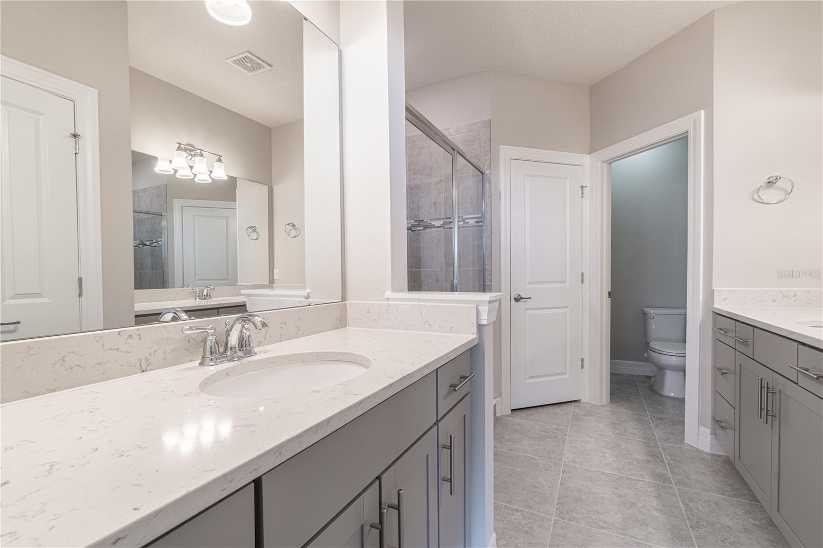 OVERLOOK/RUBY LAKE - Residential