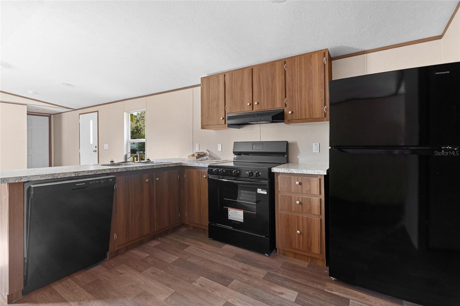 HICKORY HILL - Residential