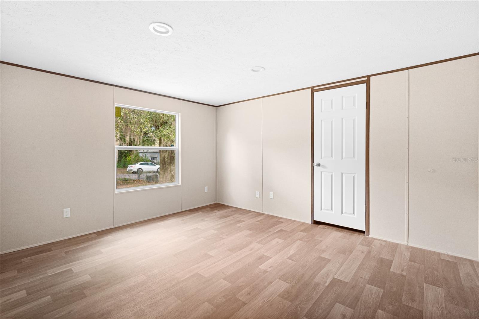 HICKORY HILL - Residential